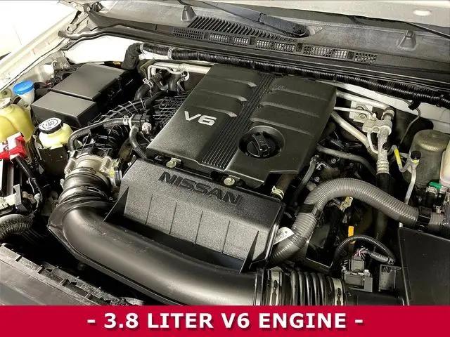 2021 Nissan Frontier Crew Cab SV 4x4