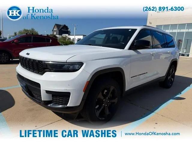 2021 Jeep Grand Cherokee Altitude 4x4 for sale in Bristol, WI