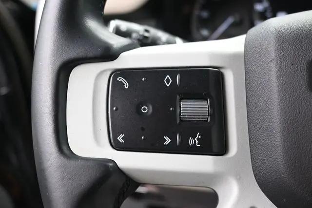 2023 Land Rover Defender 110 SE