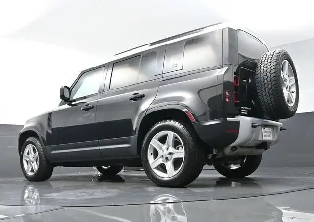 2023 Land Rover Defender 110 SE