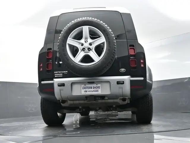 2023 Land Rover Defender 110 SE