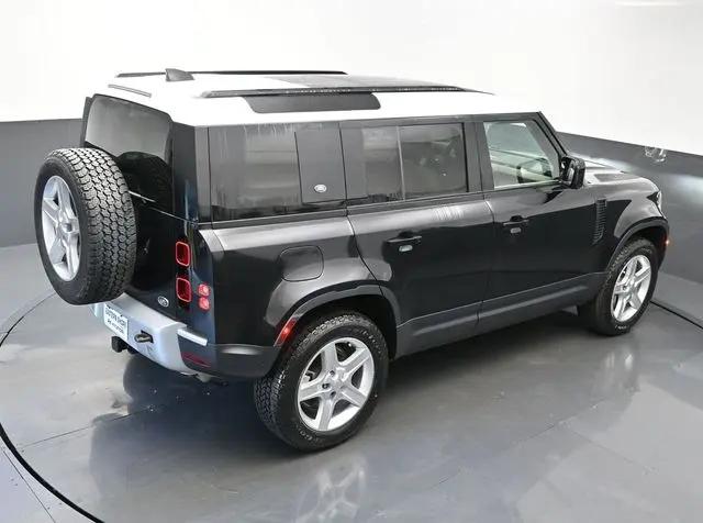 2023 Land Rover Defender 110 SE