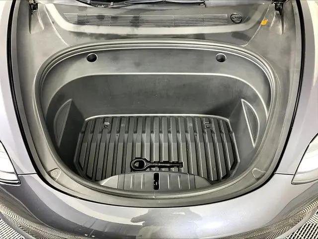 2021 Tesla Model 3 Standard Range Plus Rear-Wheel Drive