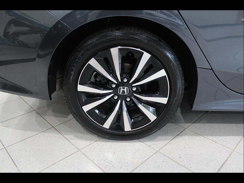 2024 Honda Civic EX - Photo 11