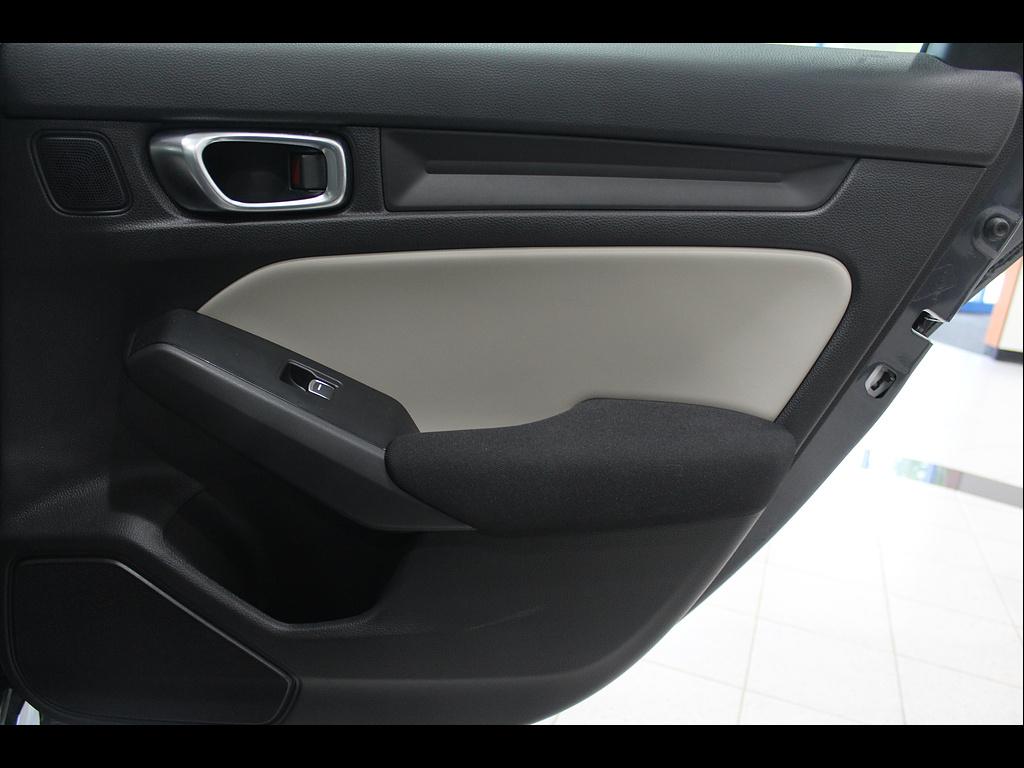 2024 Honda Civic EX - Photo 22
