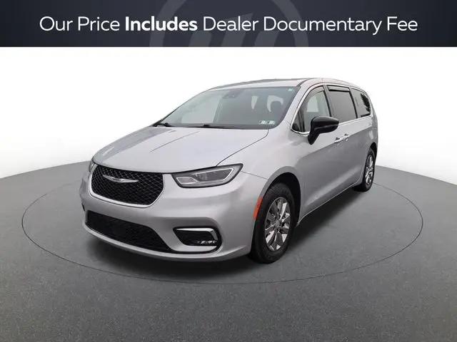2024 Chrysler Pacifica Touring L for sale in Harrisburg, PA
