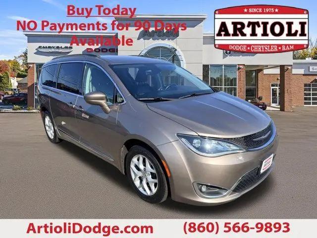 2017 Chrysler Pacifica Touring-L for sale in Enfield, CT