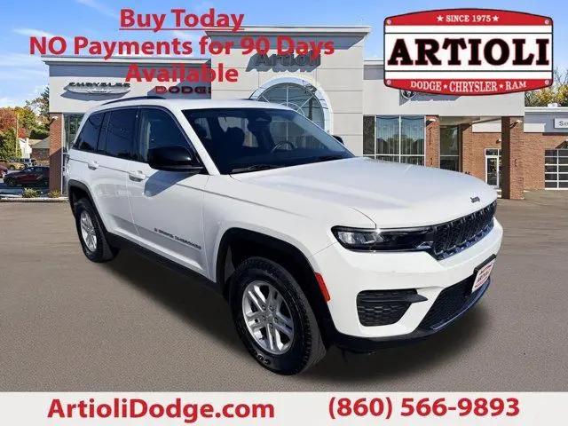 2023 Jeep Grand Cherokee Laredo 4x4 for sale in Enfield, CT