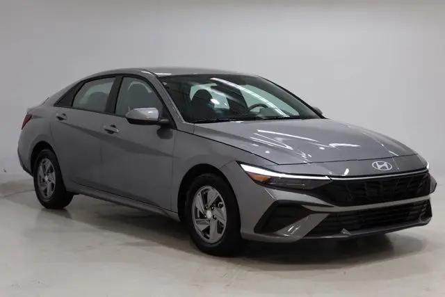 2025 Hyundai Elantra SE for sale in Indianapolis, IN