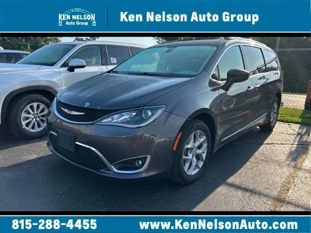 2019 Chrysler Pacifica Touring L for sale in Dixon, IL