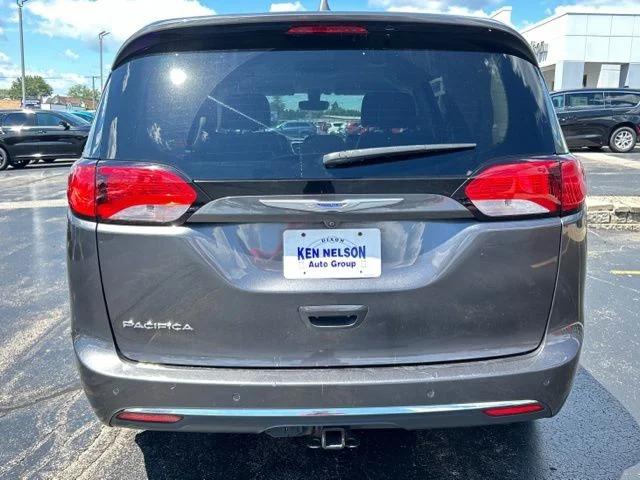 2019 Chrysler Pacifica Touring L