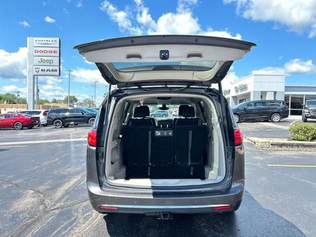 2019 Chrysler Pacifica Touring L