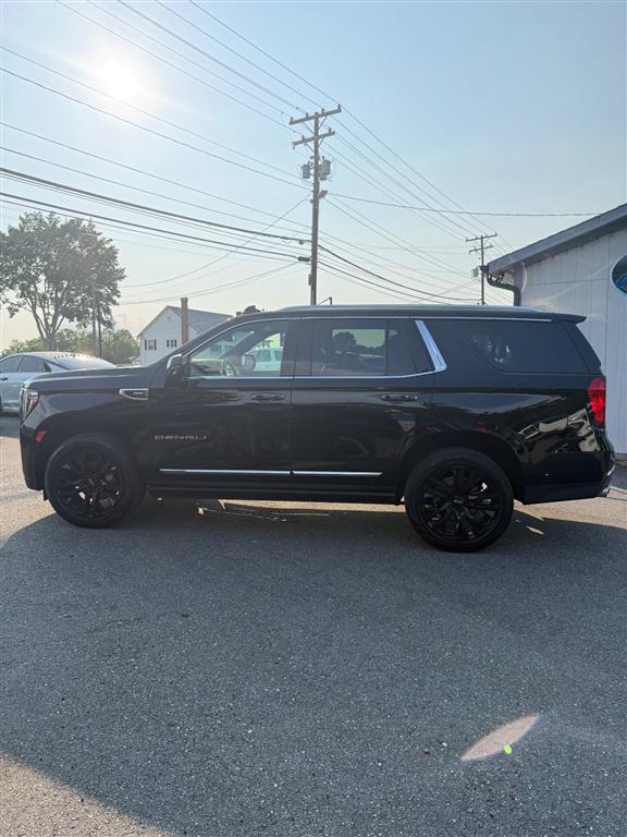 2021 GMC Yukon 4WD Denali
