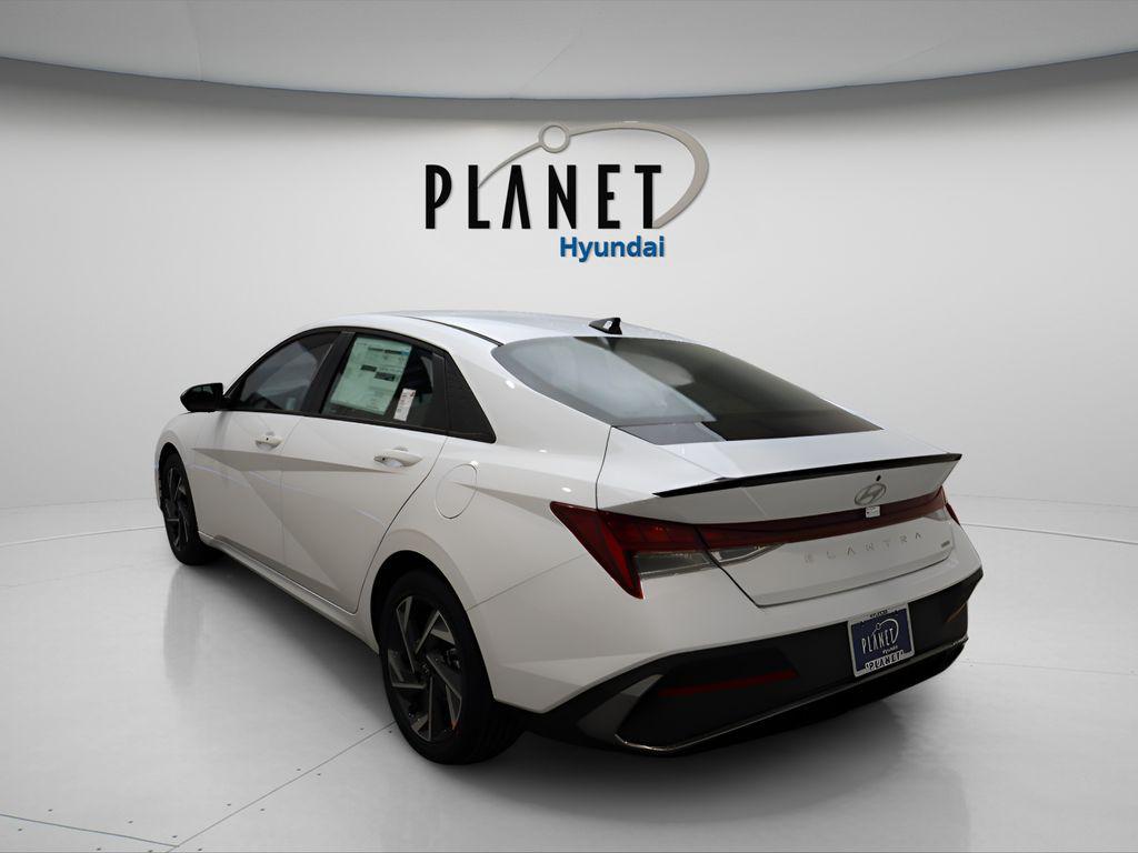 2025 Hyundai Elantra Blue - Photo 6