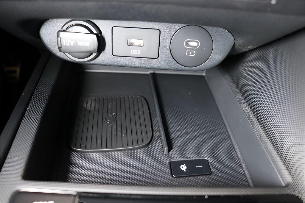 2025 Hyundai Elantra Blue - Photo 20