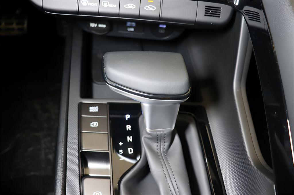 2025 Hyundai Elantra Blue - Photo 21