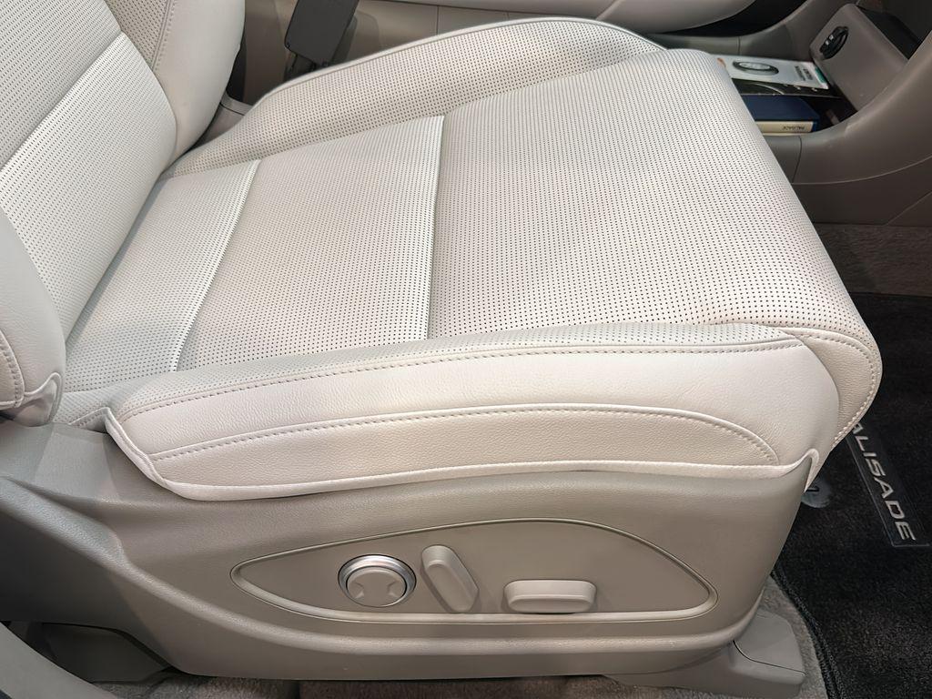 2026 Hyundai Palisade Limited - Photo 25