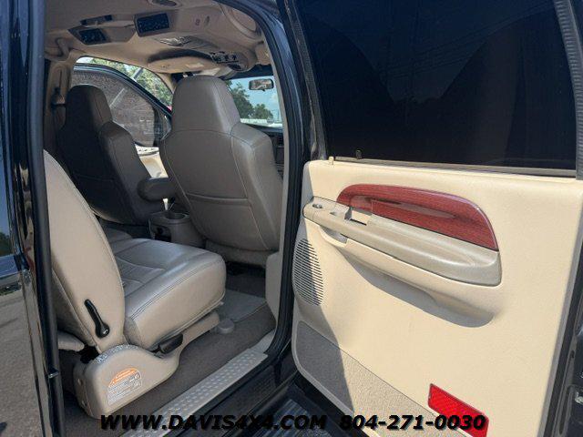 2004 Ford Excursion Limited