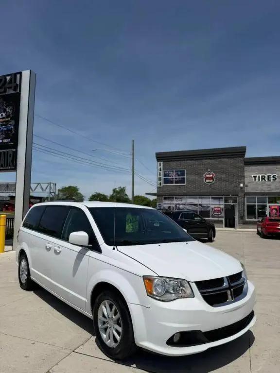 2020 Dodge Grand Caravan SXT for sale in Taylor, MI