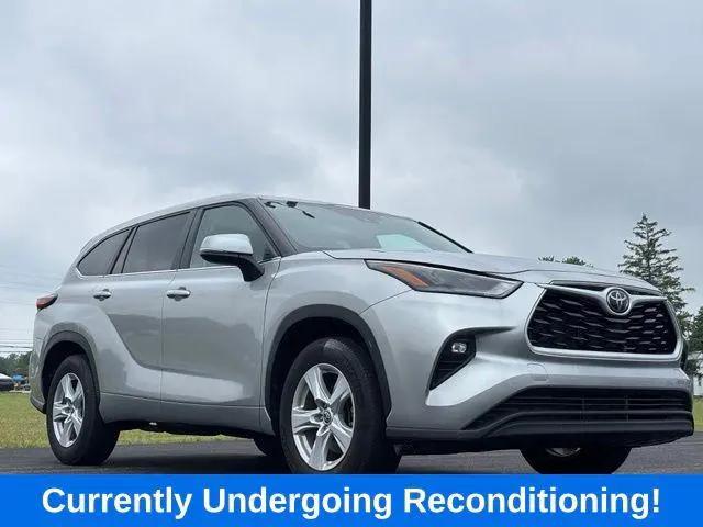 2025 Toyota Highlander LE for sale in Bryan, OH