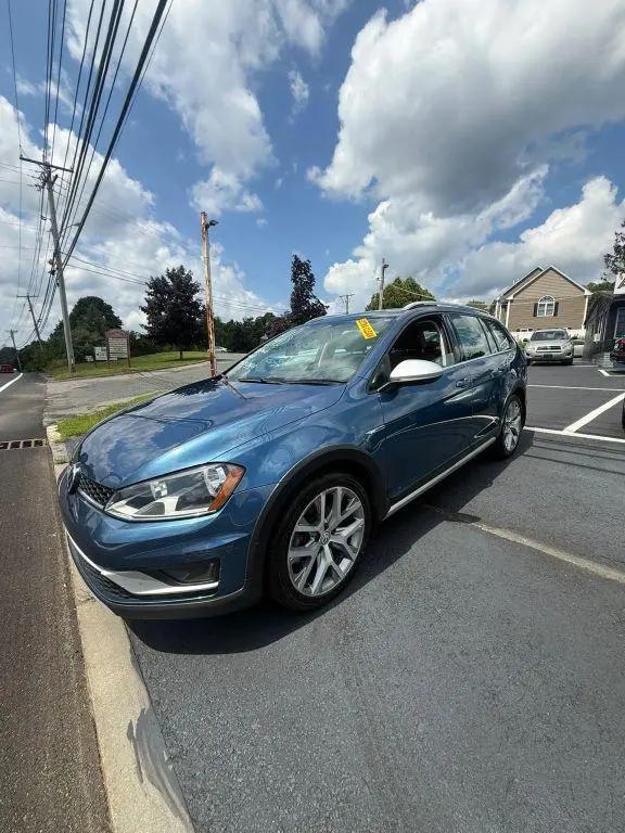 2017 Volkswagen Golf Alltrack TSI SEL for sale in Holliston, MA