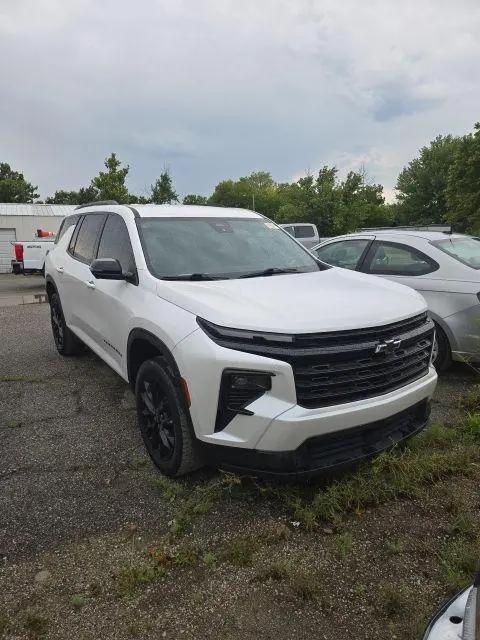 2024 Chevrolet Traverse FWD LT for sale in Independence, KS
