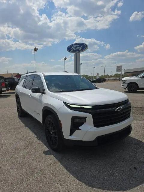 2024 Chevrolet Traverse FWD LT for sale in Independence, KS