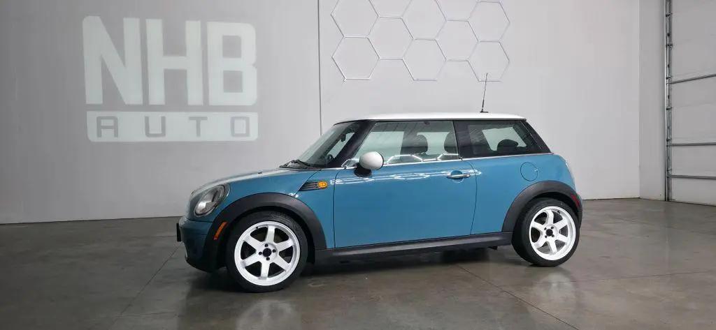 2010 MINI Cooper Base for sale in Wrightstown, WI