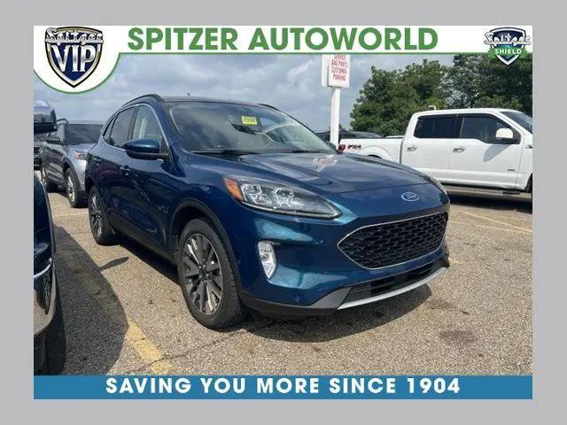 2020 Ford Escape Titanium for sale in Hartville, OH