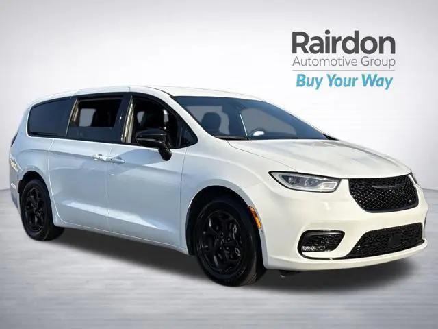 2024 Chrysler Pacifica Hybrid S Appearance Pkg for sale in Arlington, WA