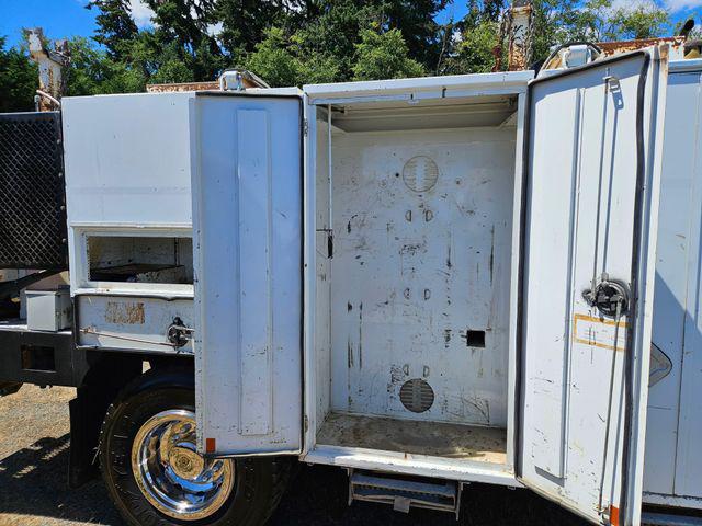 2010 Freightliner M2 BUSINESS CHASSIS