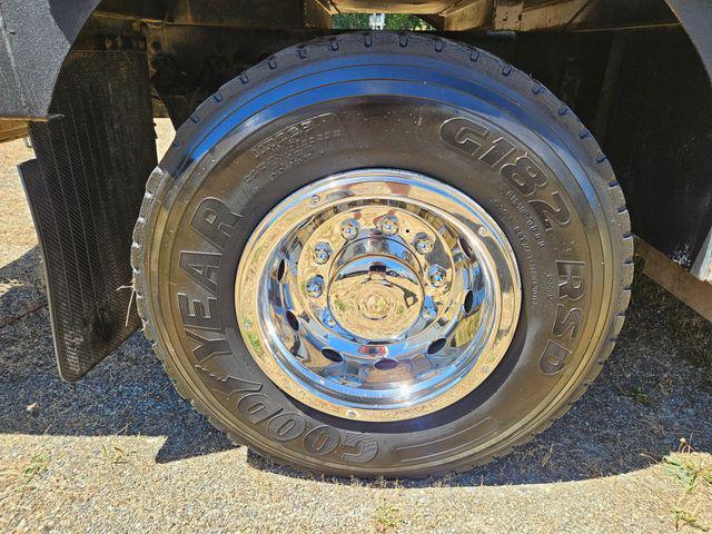 2010 Freightliner M2 BUSINESS CHASSIS