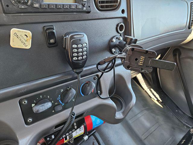 2010 Freightliner M2 BUSINESS CHASSIS