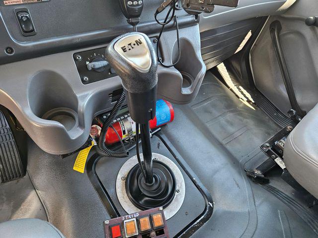 2010 Freightliner M2 BUSINESS CHASSIS