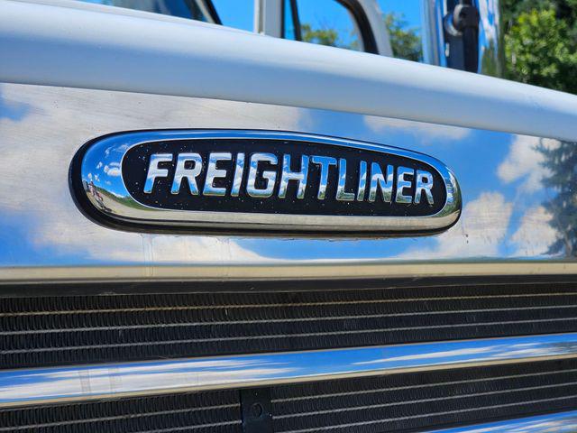2010 Freightliner M2 BUSINESS CHASSIS
