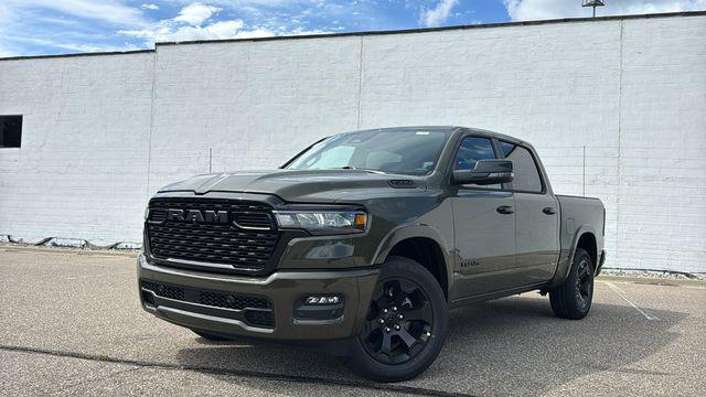 2027 RAM Ram 1500 RAM 1500 BIG HORN CREW CAB 4X4 57 BOX