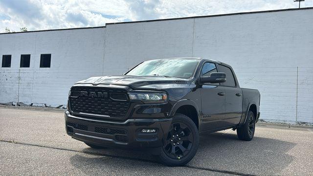 2027 RAM Ram 1500 RAM 1500 BIG HORN CREW CAB 4X4 57 BOX