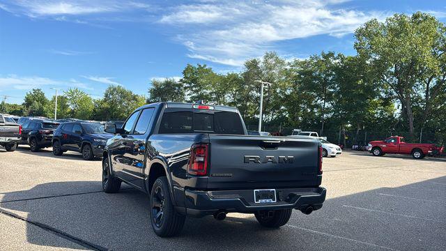 2027 RAM Ram 1500 RAM 1500 BIG HORN CREW CAB 4X4 57 BOX