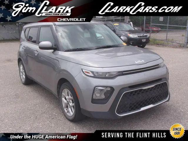 2022 Kia Soul S for sale in Junction City, KS