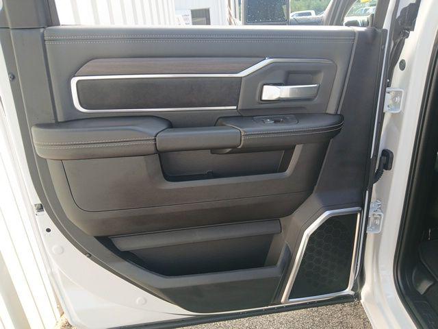 2026 Ram 2500 Laramie Crew Cab 4x4 64 Box