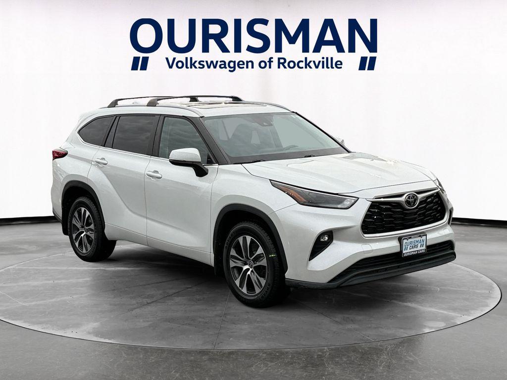 /2023 Toyota Highlander