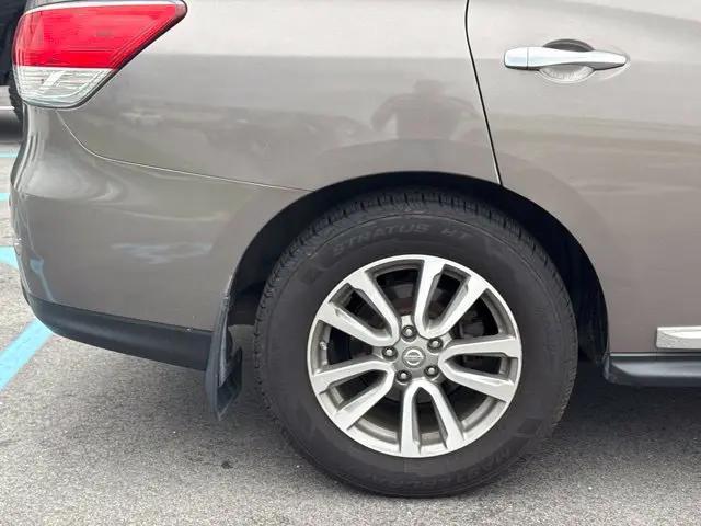 2014 Nissan Pathfinder SL