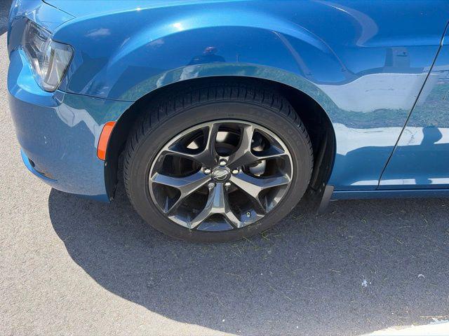 2023 Chrysler 300 Touring