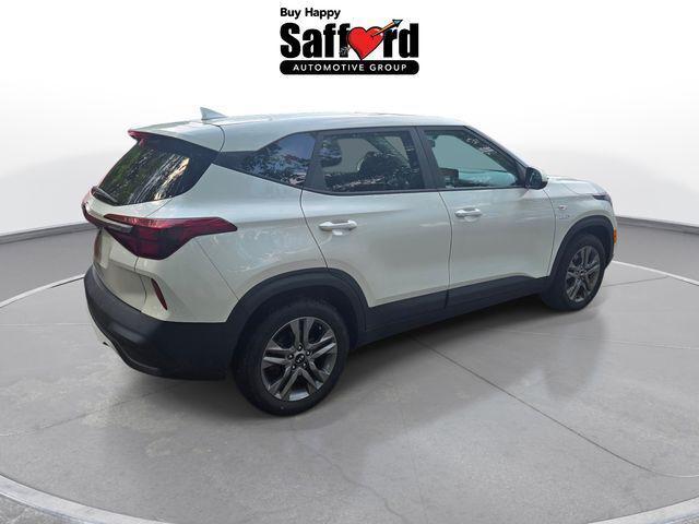 2021 Kia Seltos LX 2021 Kia Seltos LX