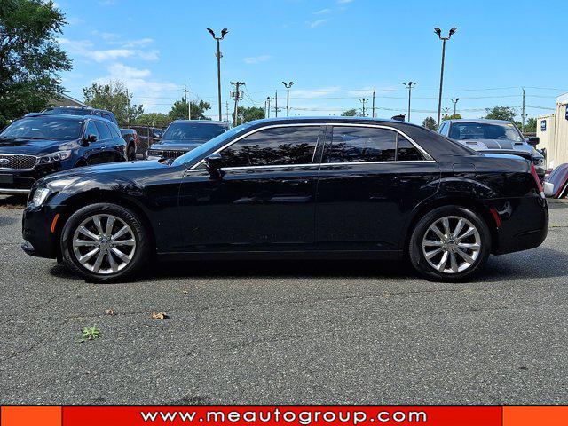 2019 Chrysler 300 Touring
