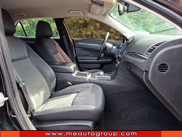 2019 Chrysler 300 Touring