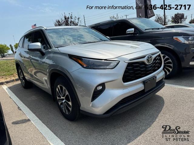 2022 Toyota Highlander XLE for sale in Saint Peters, MO