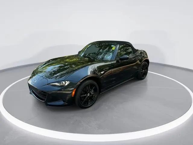 2025 Mazda MX-5 Sport
