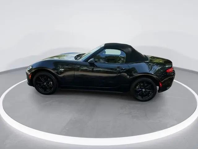 2025 Mazda MX-5 Sport