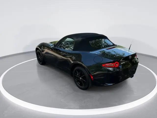 2025 Mazda MX-5 Sport